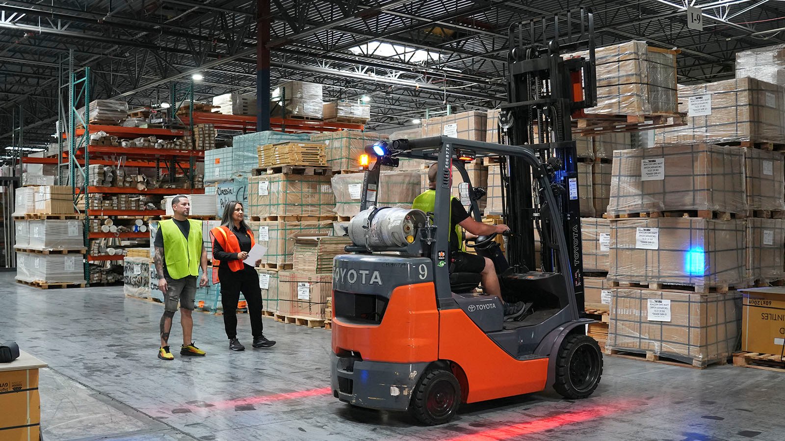 Warehouse_0003_Copia de DSC00108